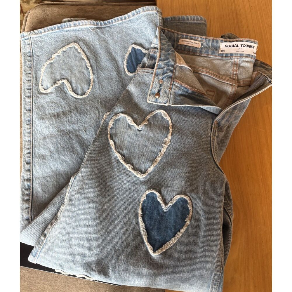 Social Tourist Ultra High Waist Hearts Wide Leg Size 00 EX W23 I29"